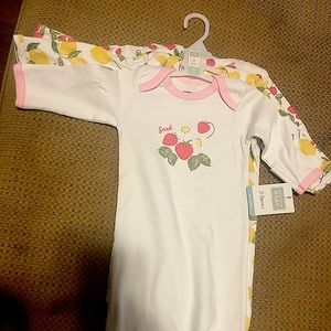 0-6 month sleep gowns